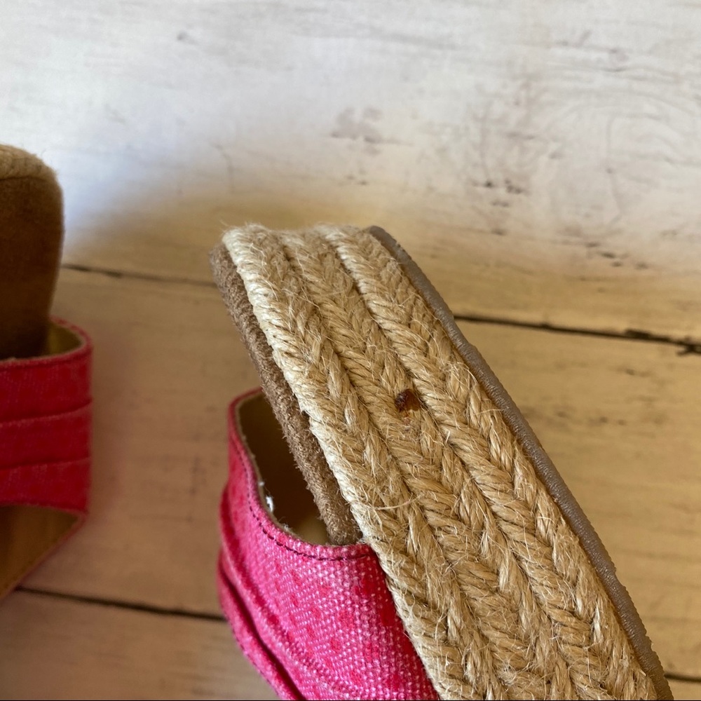 BEARPAW Red Wedge Sandals Size 11 - Picture 4 of 11